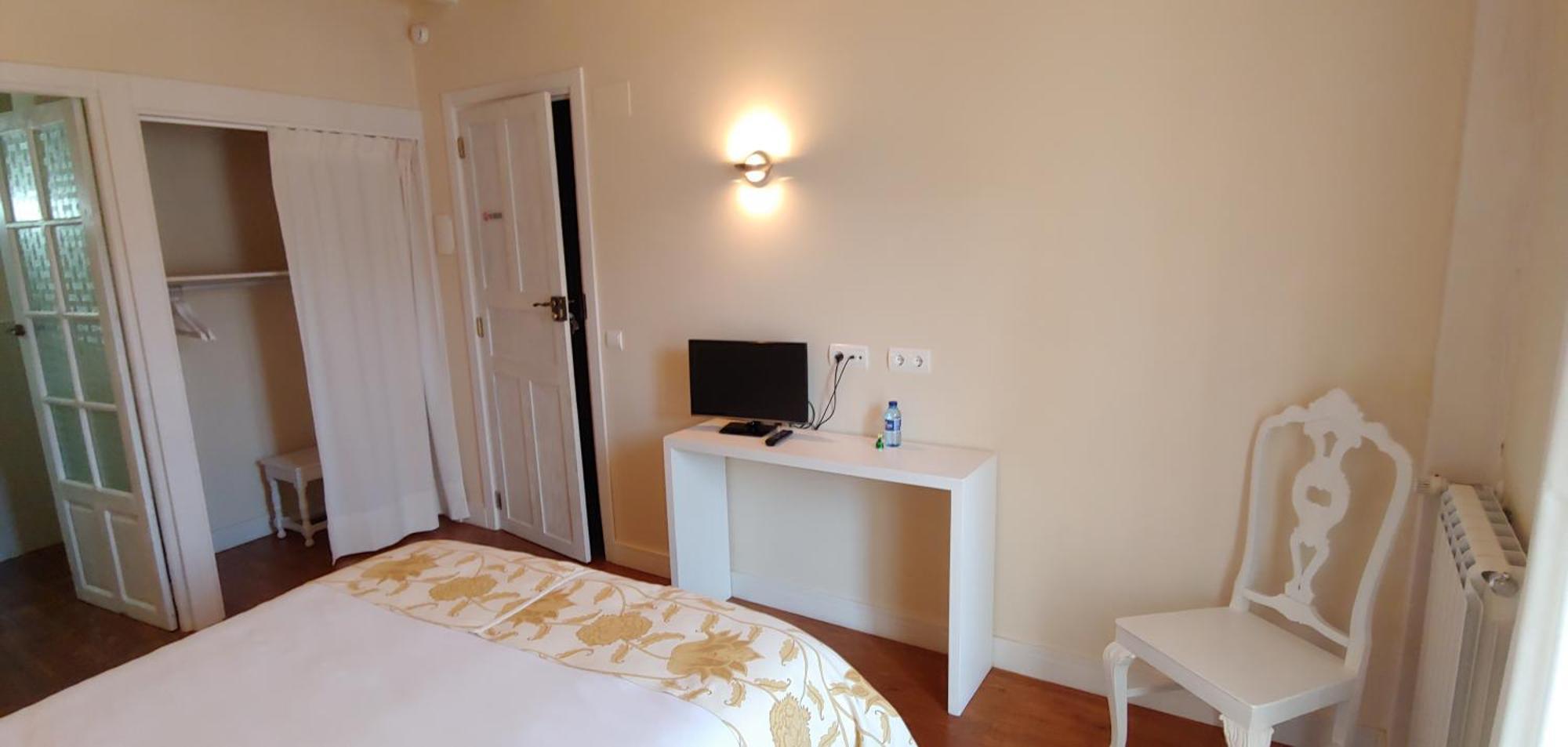 Hostal Camponaraya מראה חיצוני תמונה
